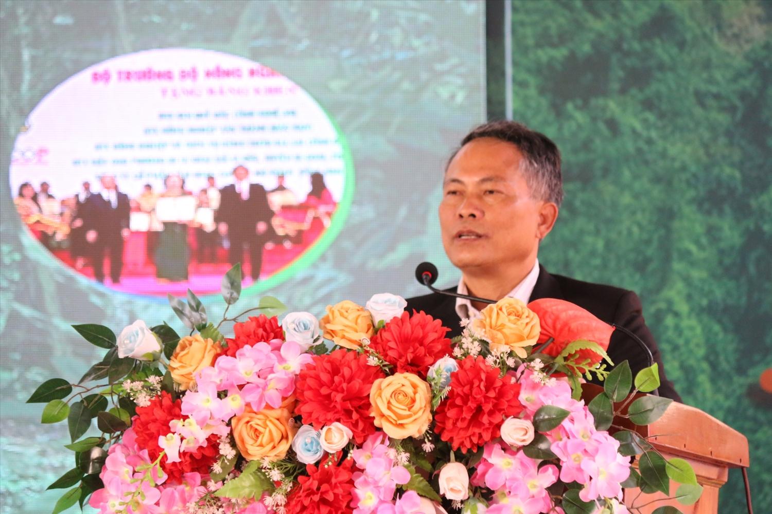 Ông Võ Trung Mạnh - Chủ tịch UBND huyện Tu Mơ Rông phát biểu bế mạc Hội thảo Ông Võ Trung Mạnh - Chủ tịch UBND huyện Tu Mơ Rông phát biểu bế mạc Hội thảo